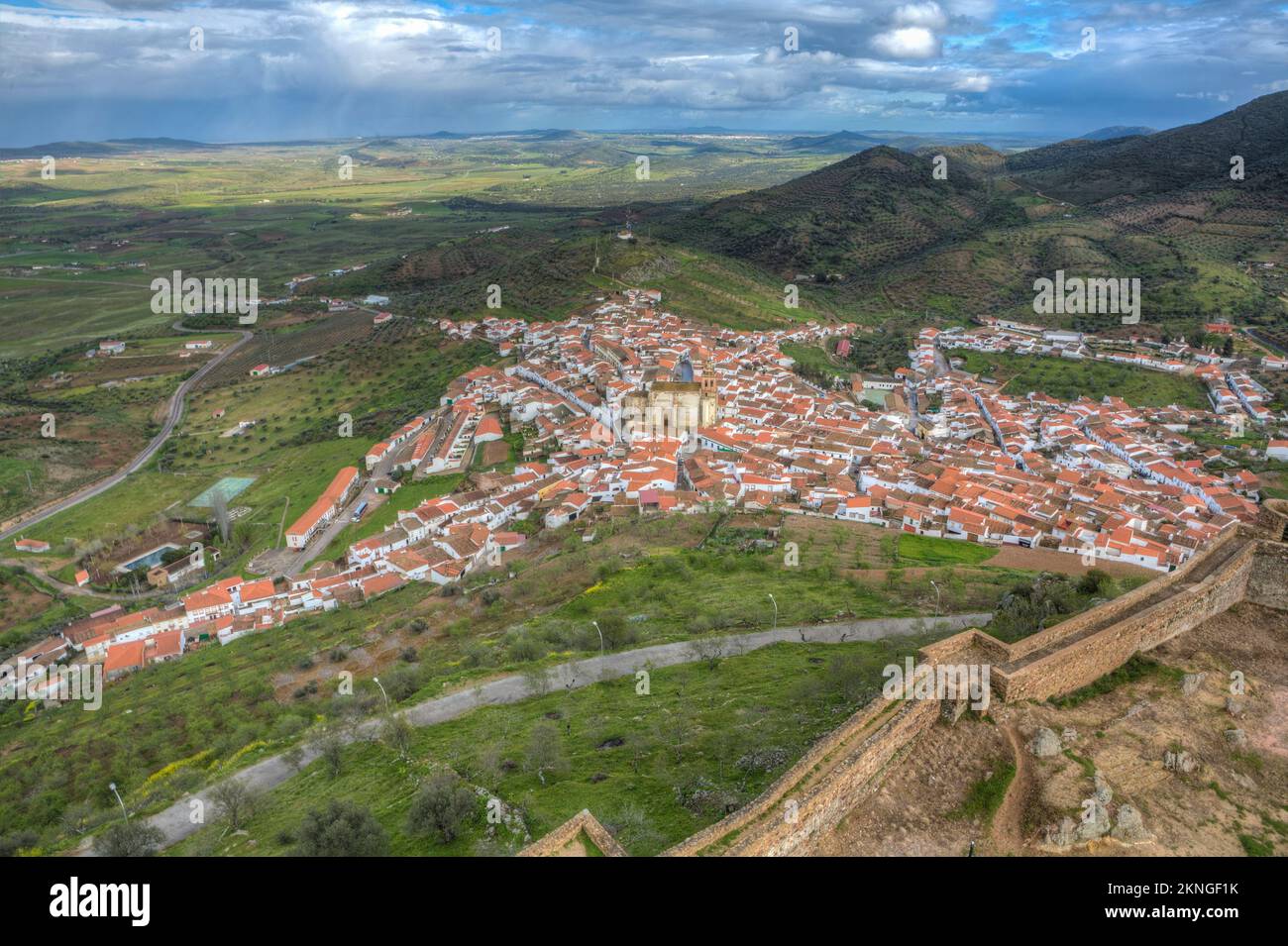 Panoramica del villaggio di Feria, Badajoz, Spagna. Vista dal castello Foto Stock