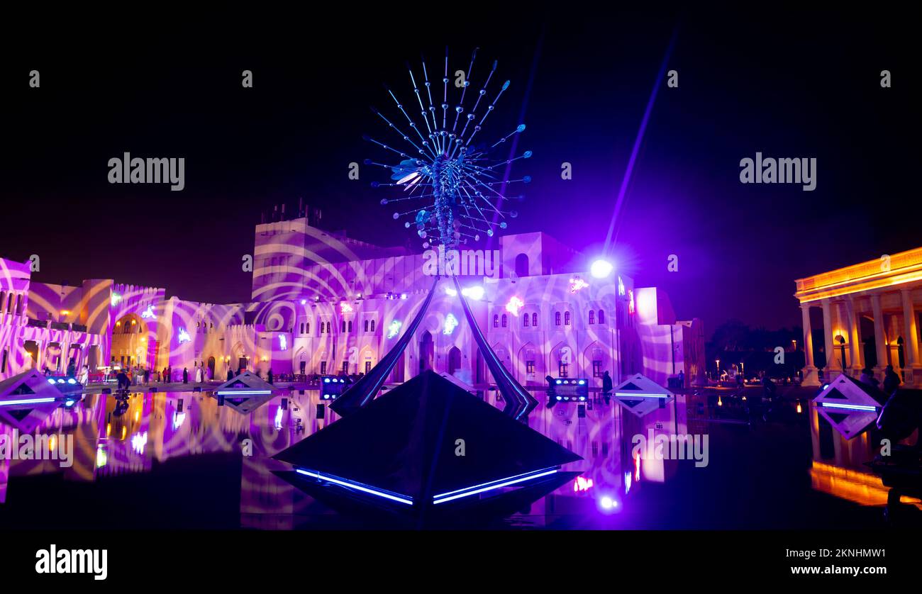 Il Katara International Dhow Festival è un festival culturale annuale ispirato al ricco patrimonio marittimo del Qatar Doha Qatar 30-11-2022 Foto Stock