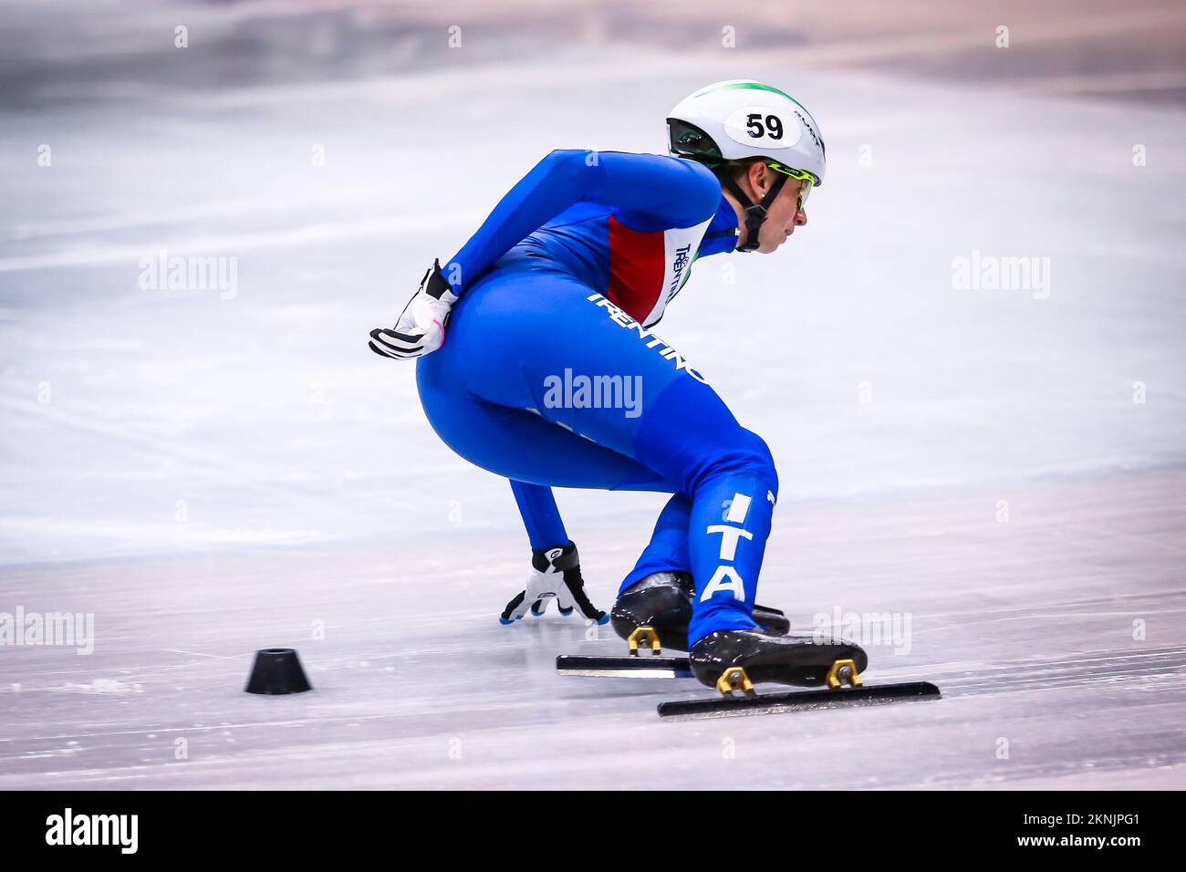 Dresda, Germania, 02 febbraio 2019: Lucia Peretti compete in Italia durante il Campionato del mondo ISU Short Track Speed Skating Foto Stock