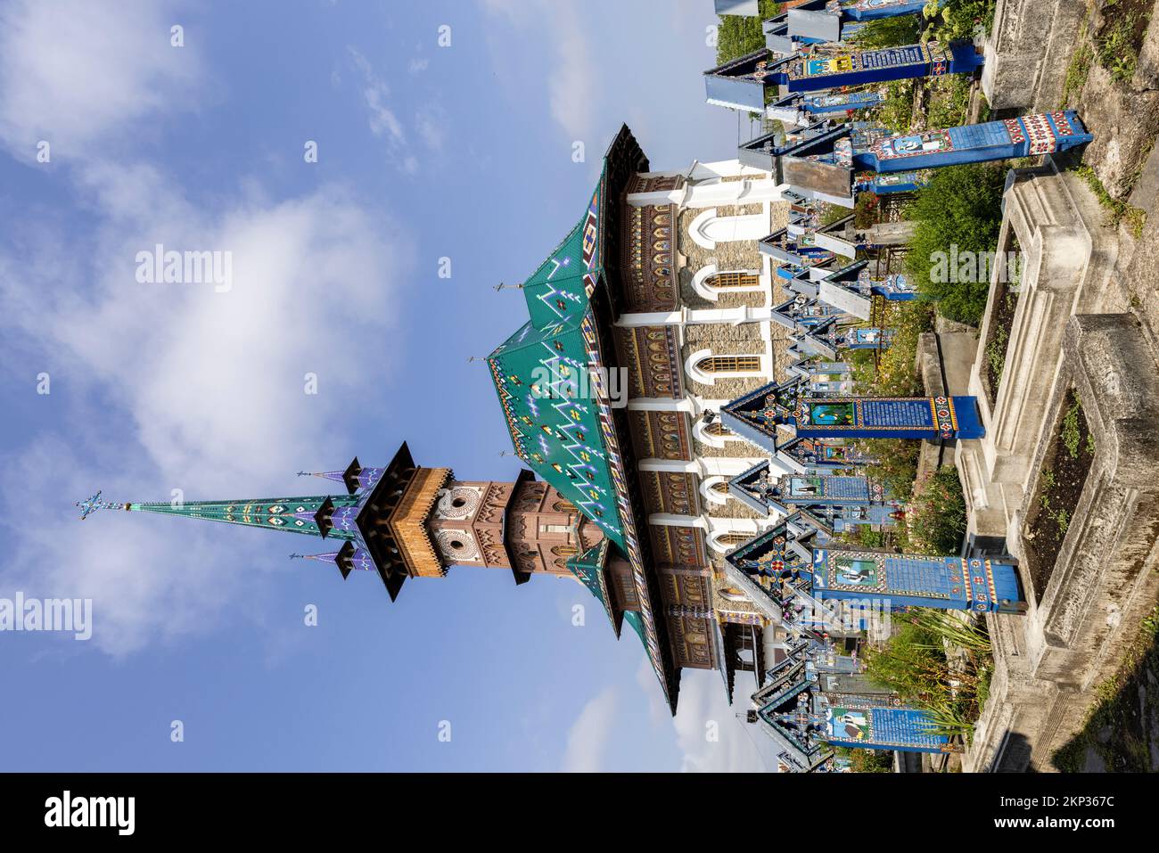 La chiesa della nascita della Beata Vergine Maria dal Cimitero di Merry, Sapanta, Romania Foto Stock