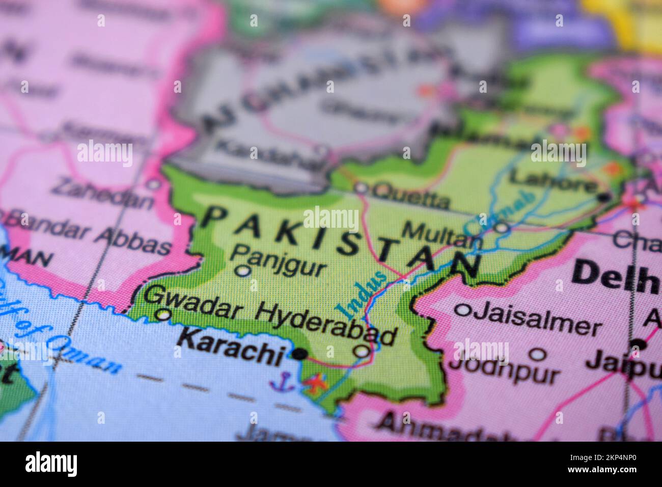 Pakistan concetto di viaggio Nome del paese sulla mappa del mondo politico molto Macro primo piano Vista Foto Stock