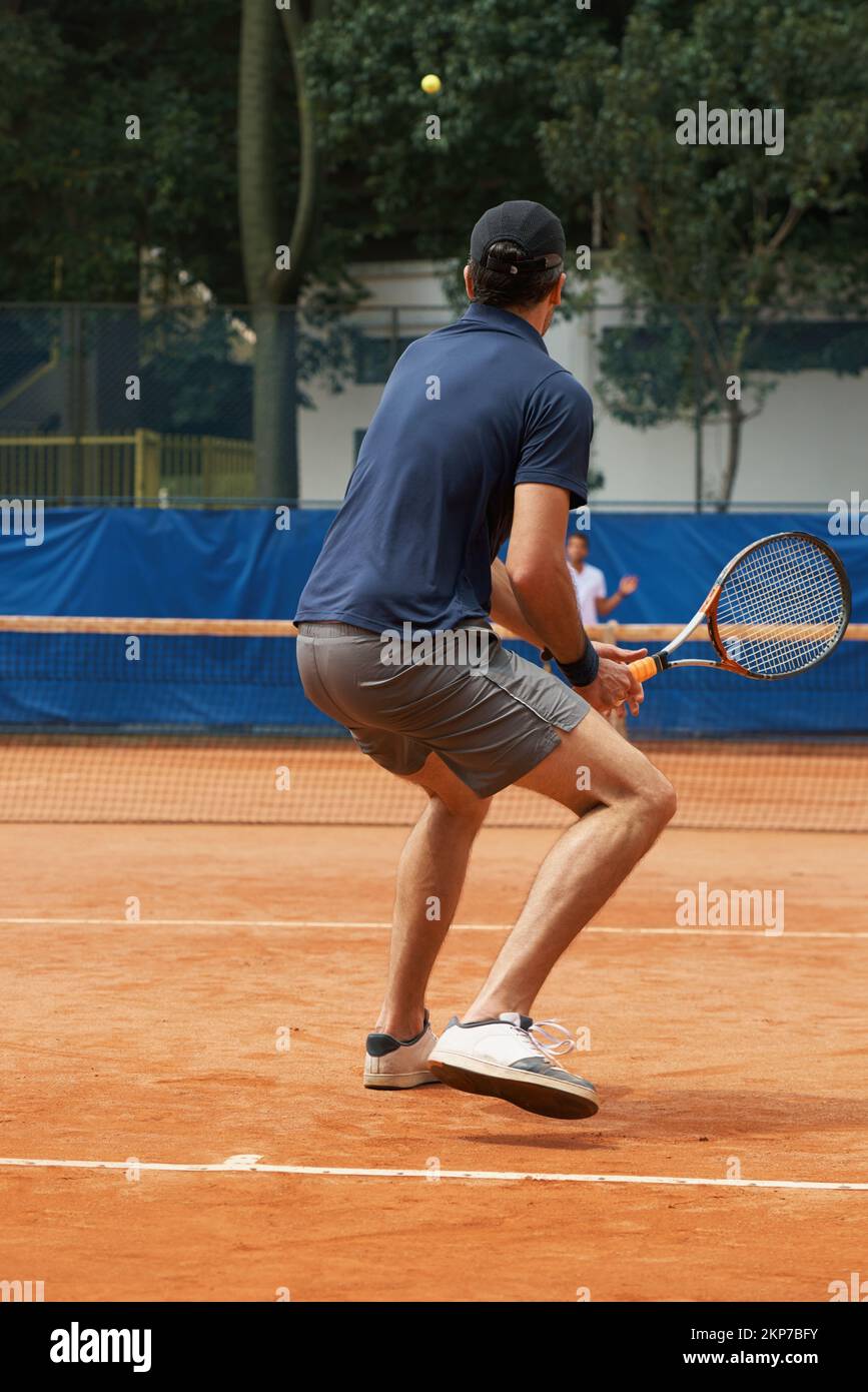 I loro amici e grandi rivali in campo. Due giocatori di tennis maschile sul campo. Foto Stock