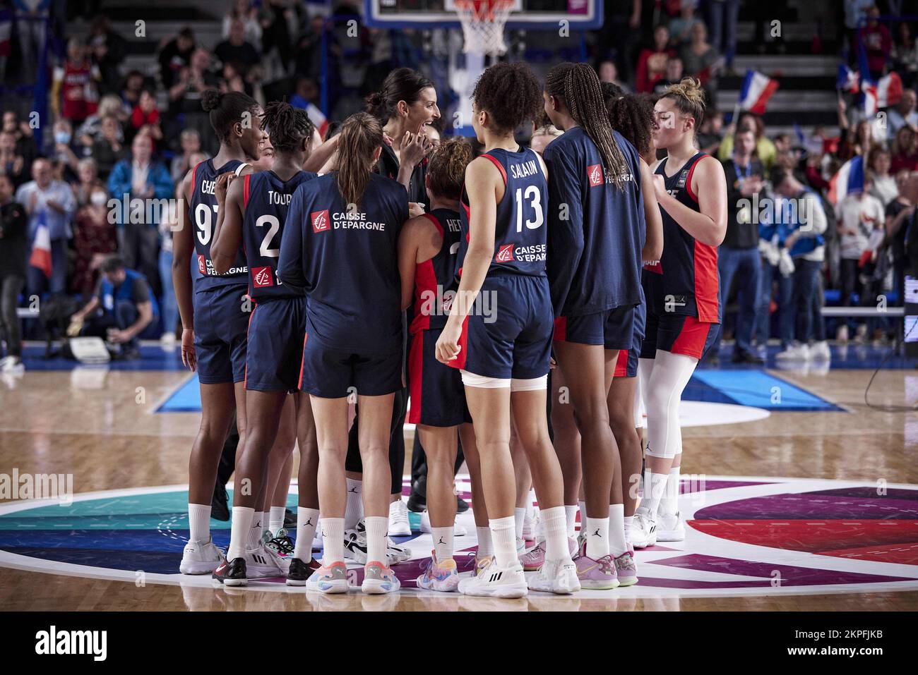 Squadra francese durante la FIBA Women's EuroBasket 2023, qualificatori Gruppo B, incontro di pallacanestro tra Francia e Ucraina il 27 novembre 2022 a Halle Andre Vacheresse a Roanne, Francia - Foto: Ann-dee Lamour/DPPI/LiveMedia Foto Stock