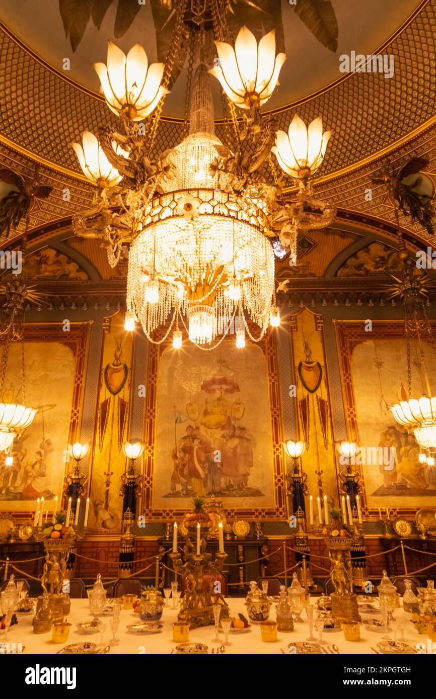 Inghilterra, East Sussex, Brighton, il Royal Pavilion, Banqueting Room Foto Stock