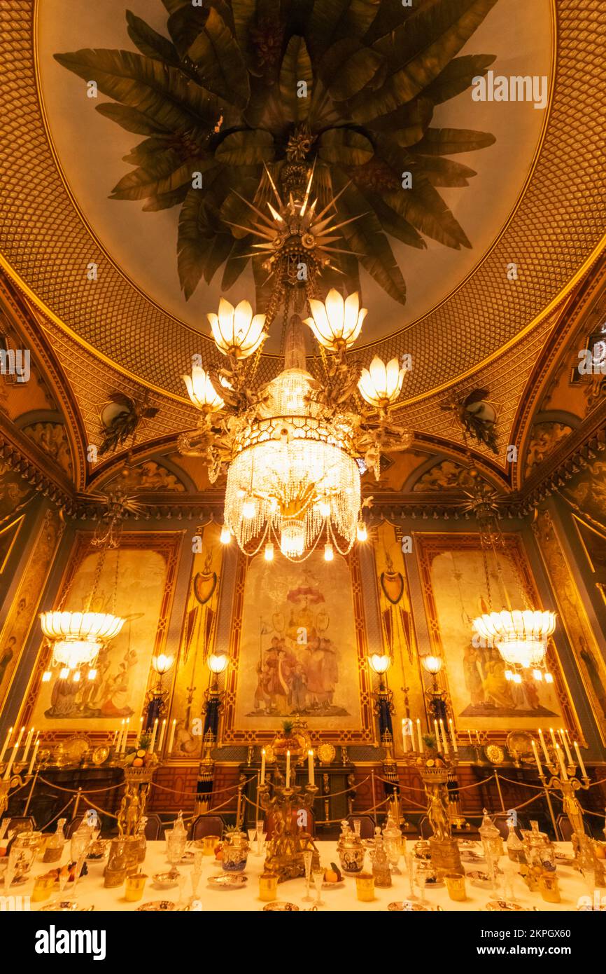 Inghilterra, East Sussex, Brighton, il Royal Pavilion, Banqueting Room Foto Stock