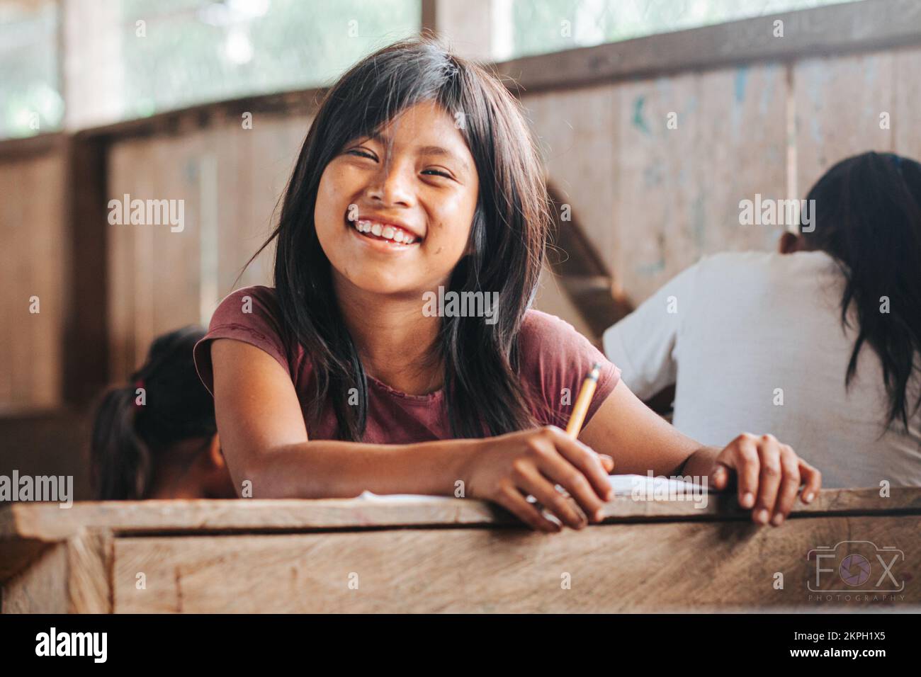 Bambini indigeni a scuola Foto Stock