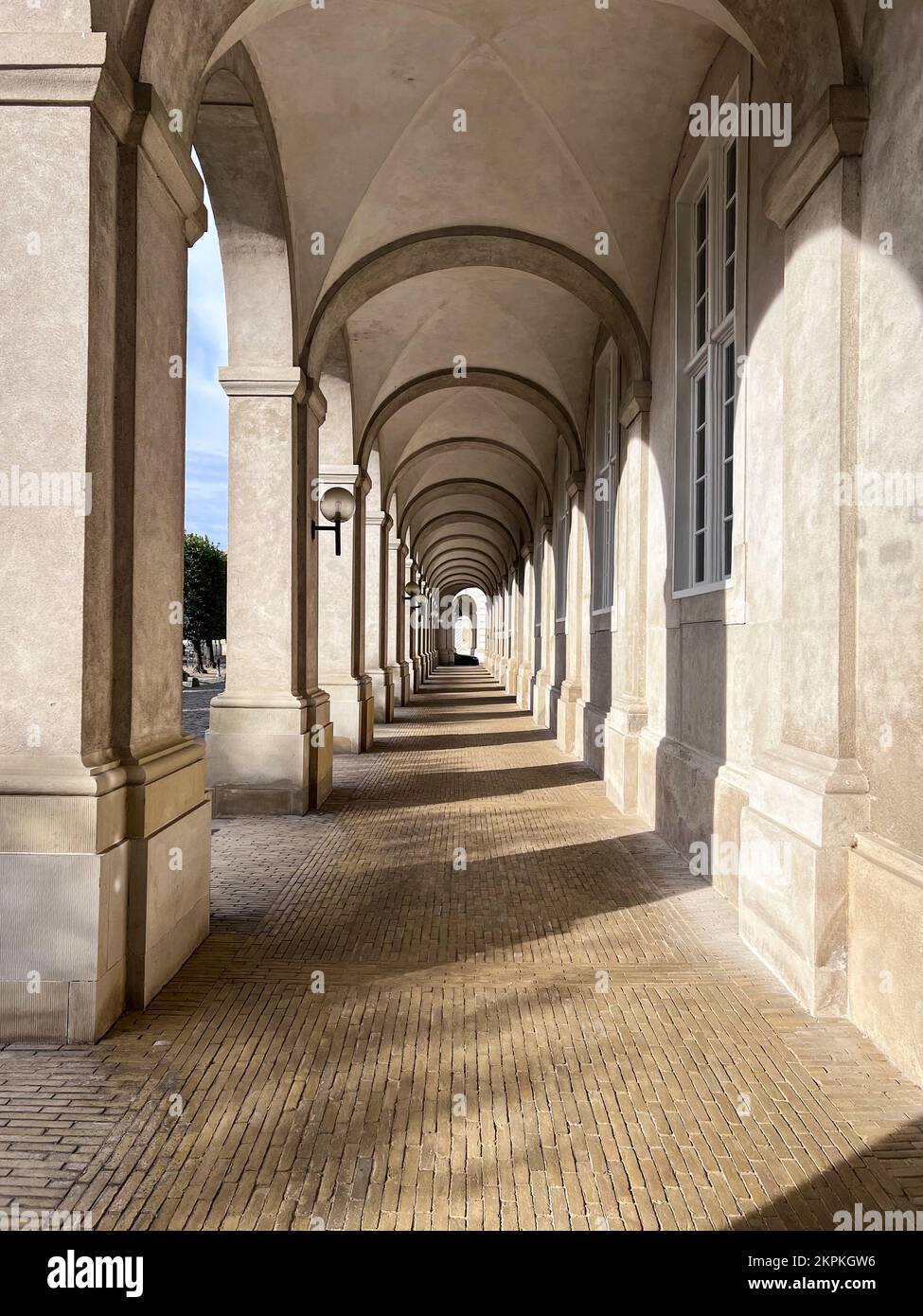 Passaggio ad arco, Palazzo Christiansborg, Slotsholmen, Copenaghen, Zelanda, Danimarca Foto Stock