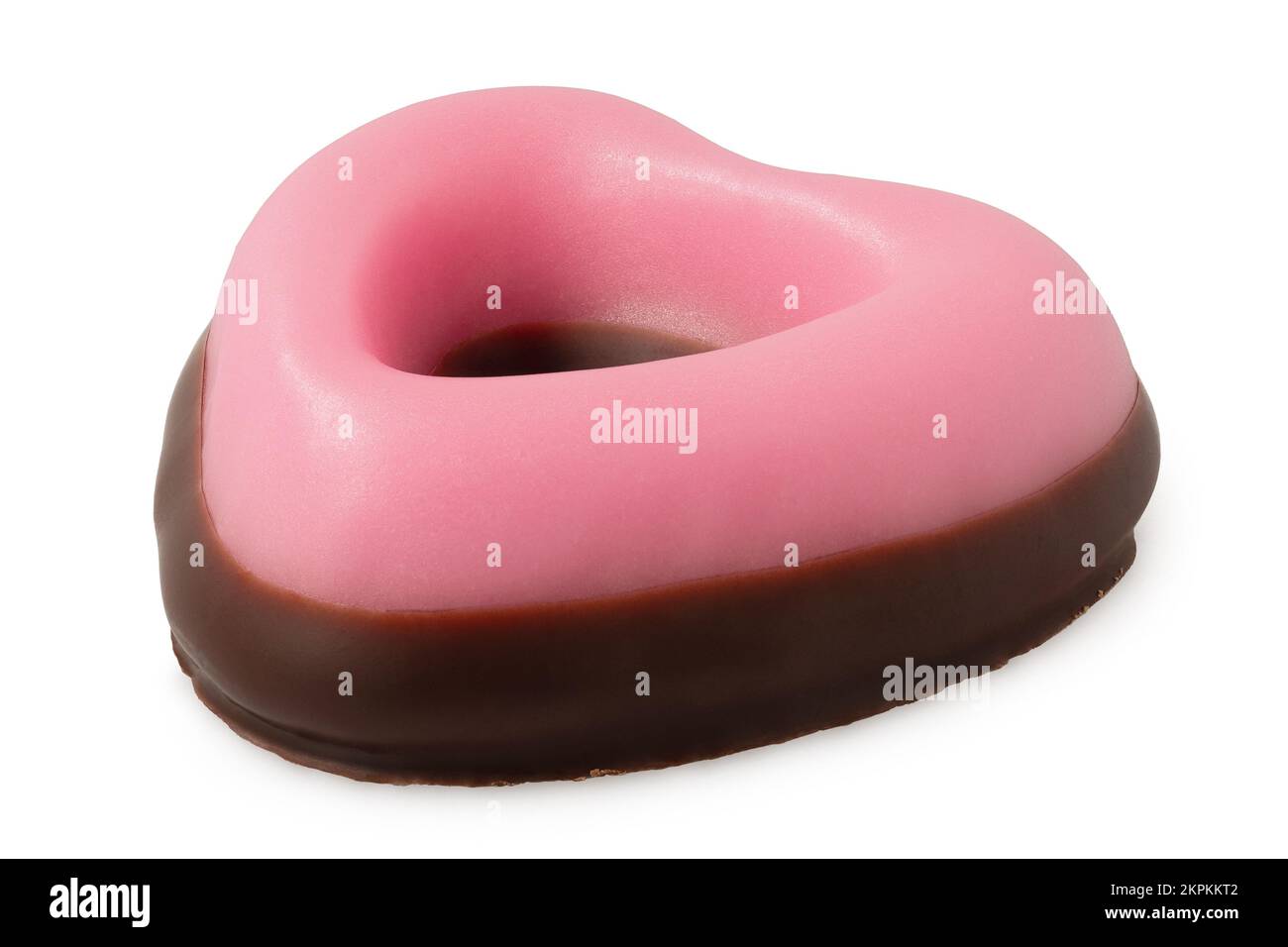 Dolce fondente di natale rosa immerso in cioccolato isolato su bianco. Foto Stock