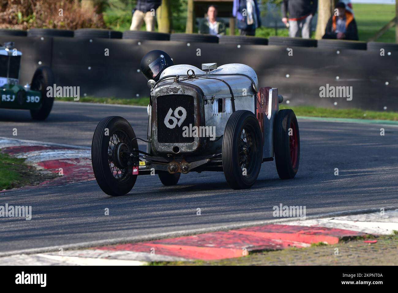 Adam Forster, Austin 7, Under 30s Scratch Race, gara di 15 minuti, per i piloti della sezione ‘giovani’, in una propria auto una famiglia uno o un loaner per la e Foto Stock