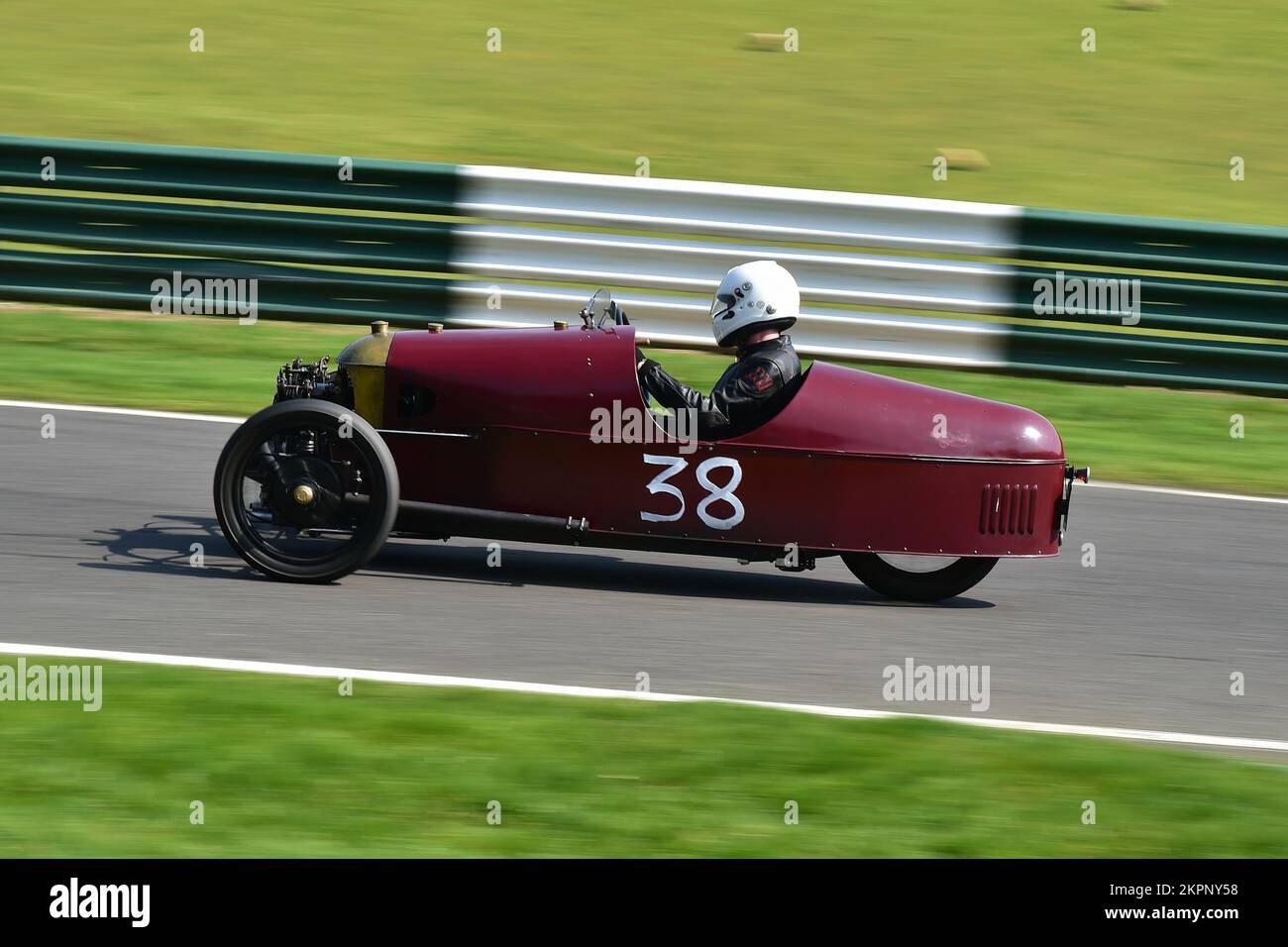 Angus Frost, Morgan Super Aero, Under 30s Scratch Race, gara di 15 minuti, per i piloti della sezione ‘giovani’, in auto propria una famiglia uno o uno in prestito f Foto Stock
