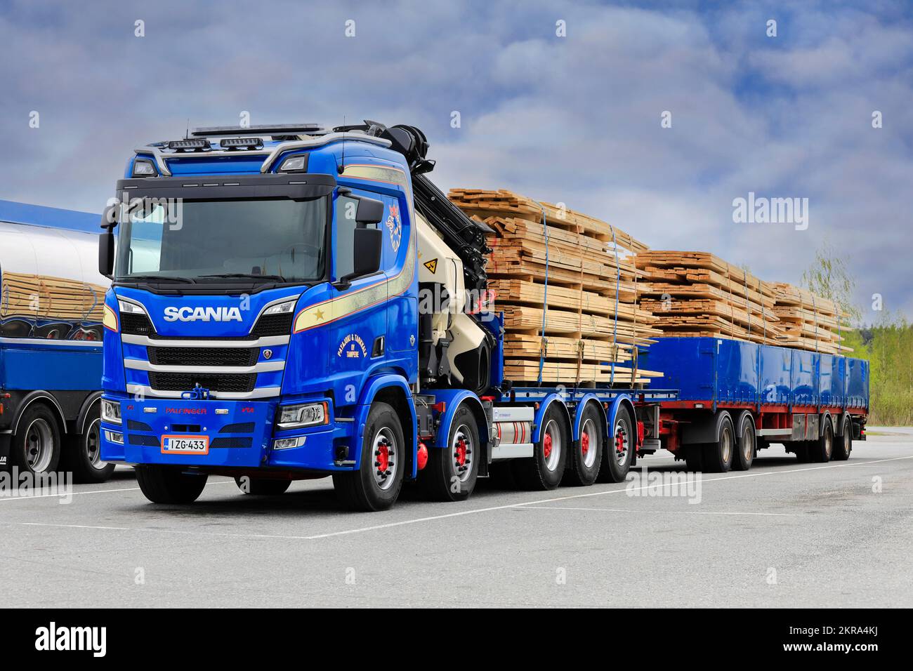 Camion Trasporto Legname MAN Con Gru | Scala 1:16 | 3 Tronchi Inclusi | Giocattolo Bruder Per Bambini