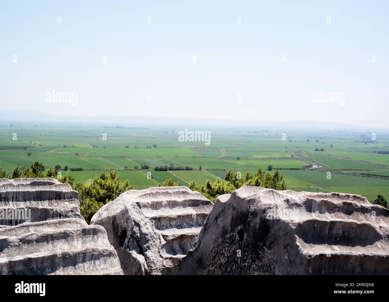 Priene, Söke, Aydın, Turchia, 2018 settembre: Rovine dell'antica città di Priene, colonne ioniche del Tempio di Atena Polias a Priene. Foto Stock