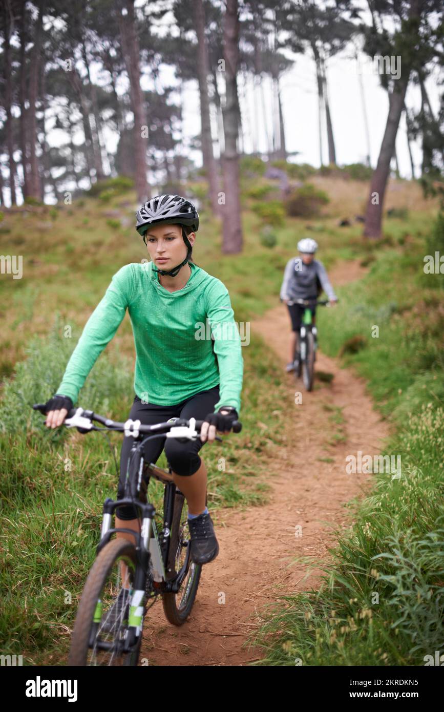 Abbigliamento sportivo da ciclismo immagini e fotografie stock ad alta  risoluzione - Alamy