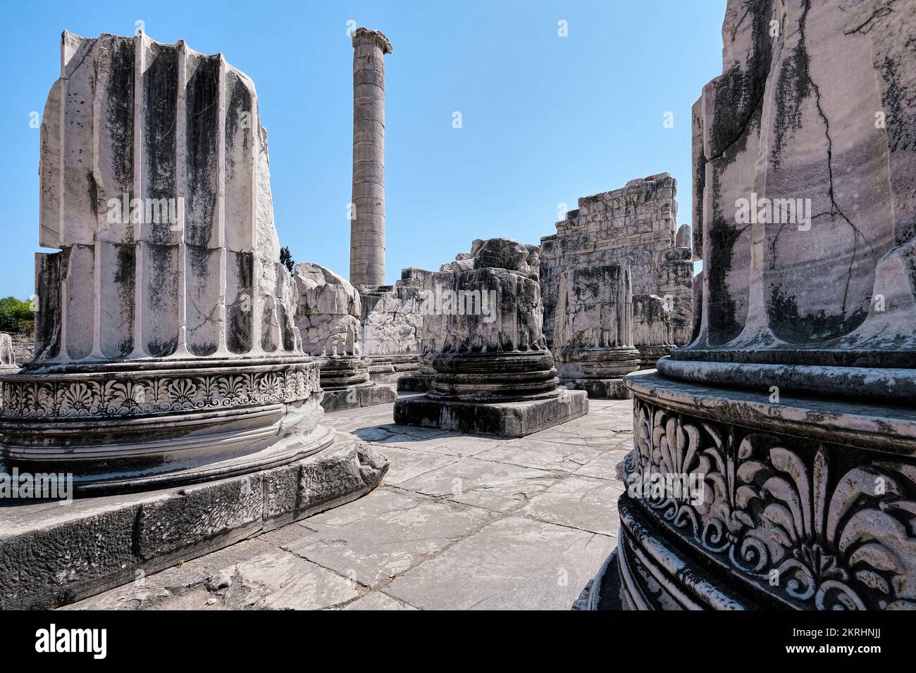 Didim, Turchia - 23 agosto 2021 Una vista dal Tempio di Apollo a Didyma o Didymaion era il quarto tempio più grande nel mondo greco antico Foto Stock