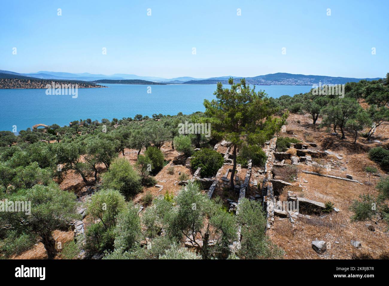 Kiyikislacik, Mugla, Turchia, 2021 settembre: Paesaggio beatiful anad rovine dell'antica città di Iassos (Iasos) a Milas, Costa Egeo Foto Stock
