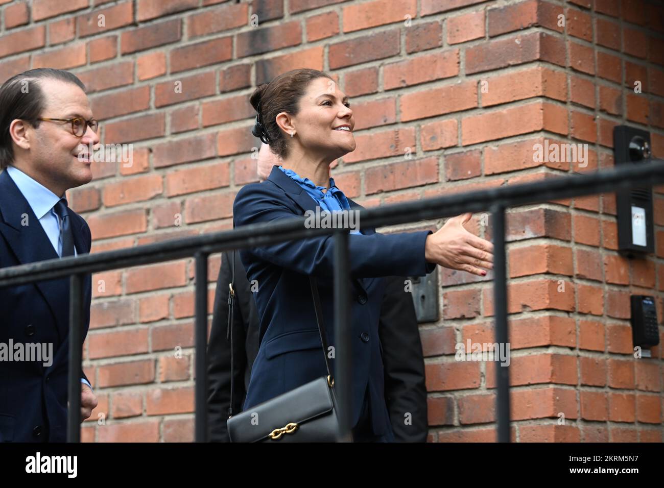La Principessa Corona Victoria e il Principe Daniel visitano il Consiglio Nazionale di Medicina Forense a Solna a Stoccolma, Svezia, il 29 novembre 2022. Foto: FR Foto Stock