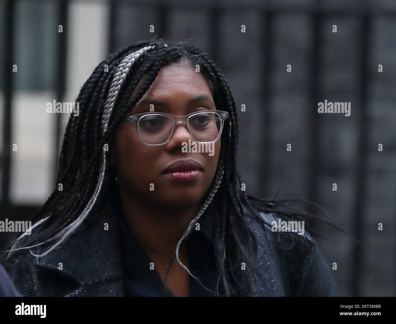 Downing Street, Londra, Regno Unito. 29th Nov 2022. Il Segretario di Stato per il commercio internazionale Kemi Badenoch lascia dopo la riunione del Gabinetto al n. 10 di Downing Street. Credit: Uwe Deffner/Alamy Live News Foto Stock