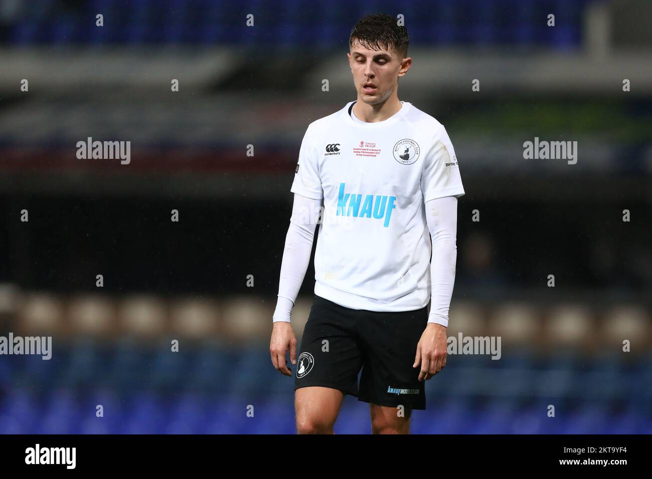 Thomas Elliott di Buxton - Ipswich Town / Buxton, The Emirates fa Cup second round, Portman Road, Ipswich, Regno Unito - 27th novembre 2022 solo per uso editoriale - si applicano restrizioni DataCo Foto Stock