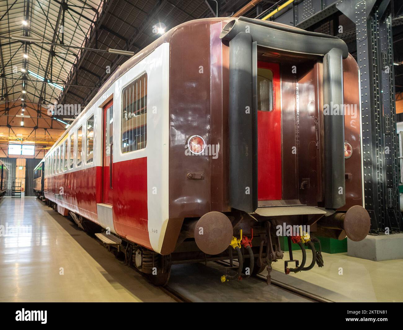 Schindler Wagons S.A. AsDyf 1156 vagone ferroviario di 1950 km dalla collezione National Railway Museum of Portugal Foto Stock