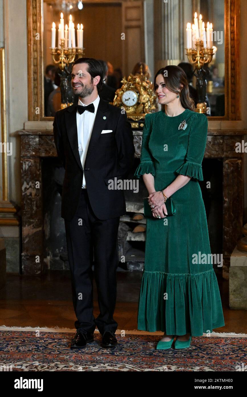 Il principe Carl Philip e la principessa Sofia di Svezia accolgono i membri del Parlamento svedese durante una cena al Palazzo reale di Stoccolma, in Svezia Foto Stock