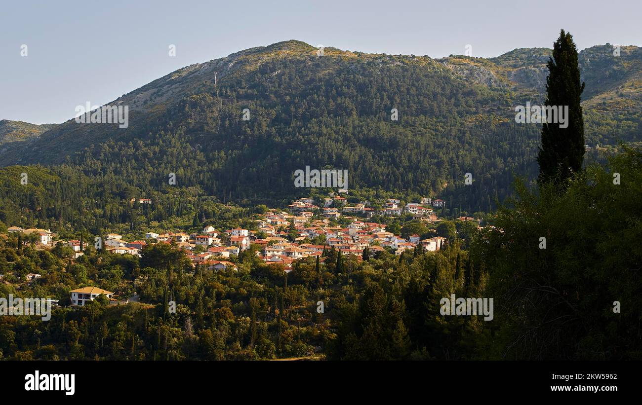 Villaggio di montagna Karya, verdi piste di montagna, foresta, Lefkada Island, Lefkas, Isole IONIE, Grecia, Europa Foto Stock