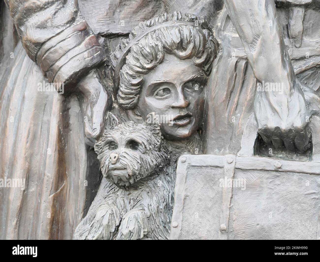 ROMA, ITALIA - 25 NOVEMBRE 2022 : monumento in omaggio ai migranti dell'artista-scultore canadese Timothy Schmalz a San Piazza Pietro a Roma Foto Stock