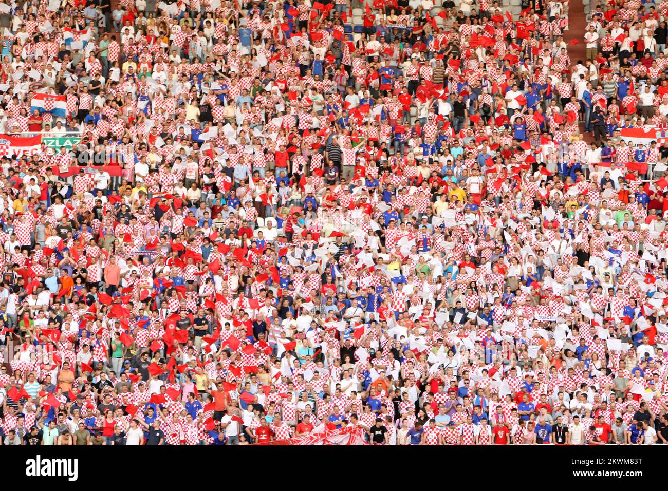I tifosi della Croazia si immergono nell'atmosfera Foto Stock