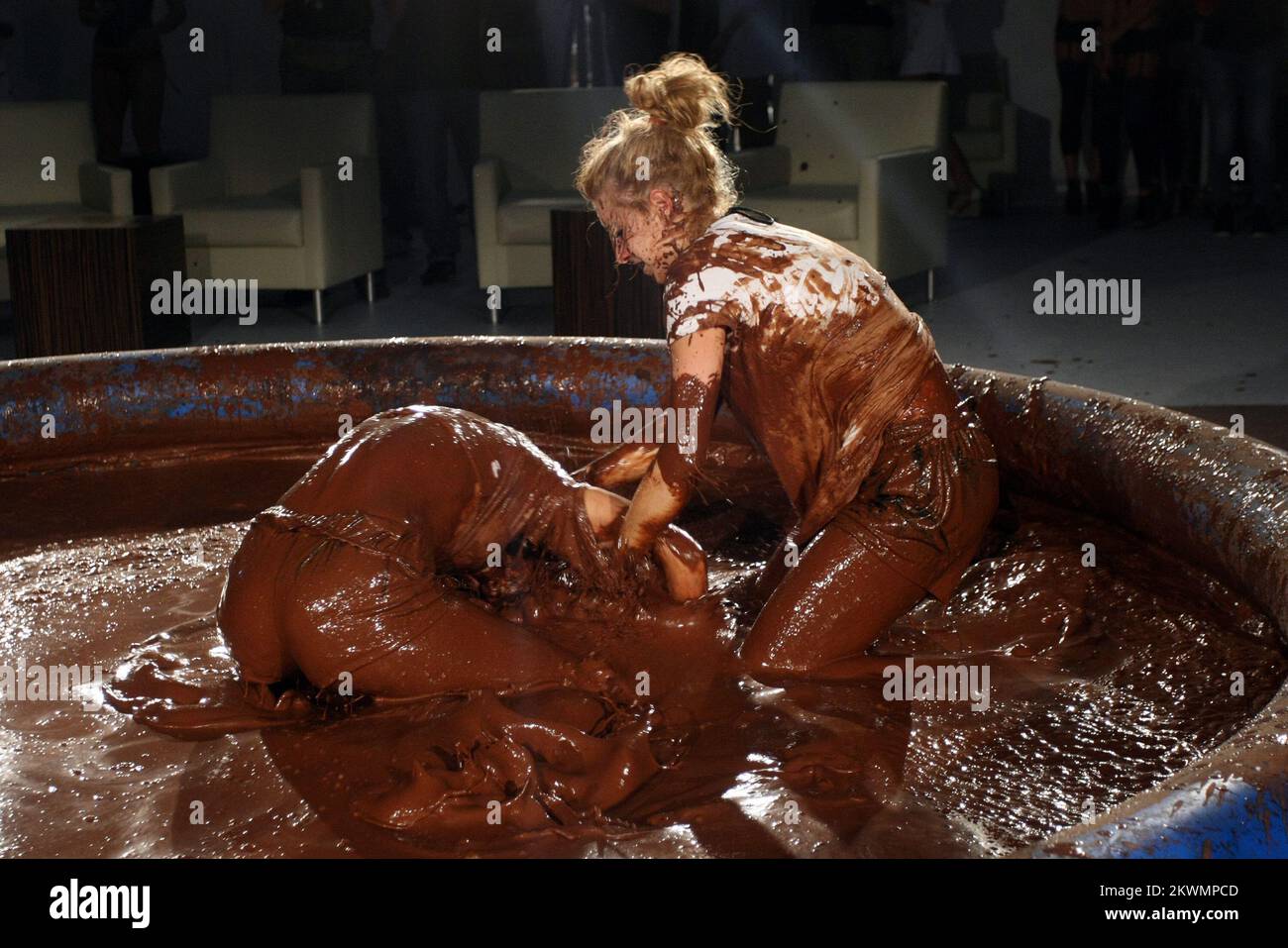 05.10.2012., Zagreb - lotta femminile al cioccolato durante solo Men Stuff 2012, Photo: Goran Jakus/PIXSELL Foto Stock
