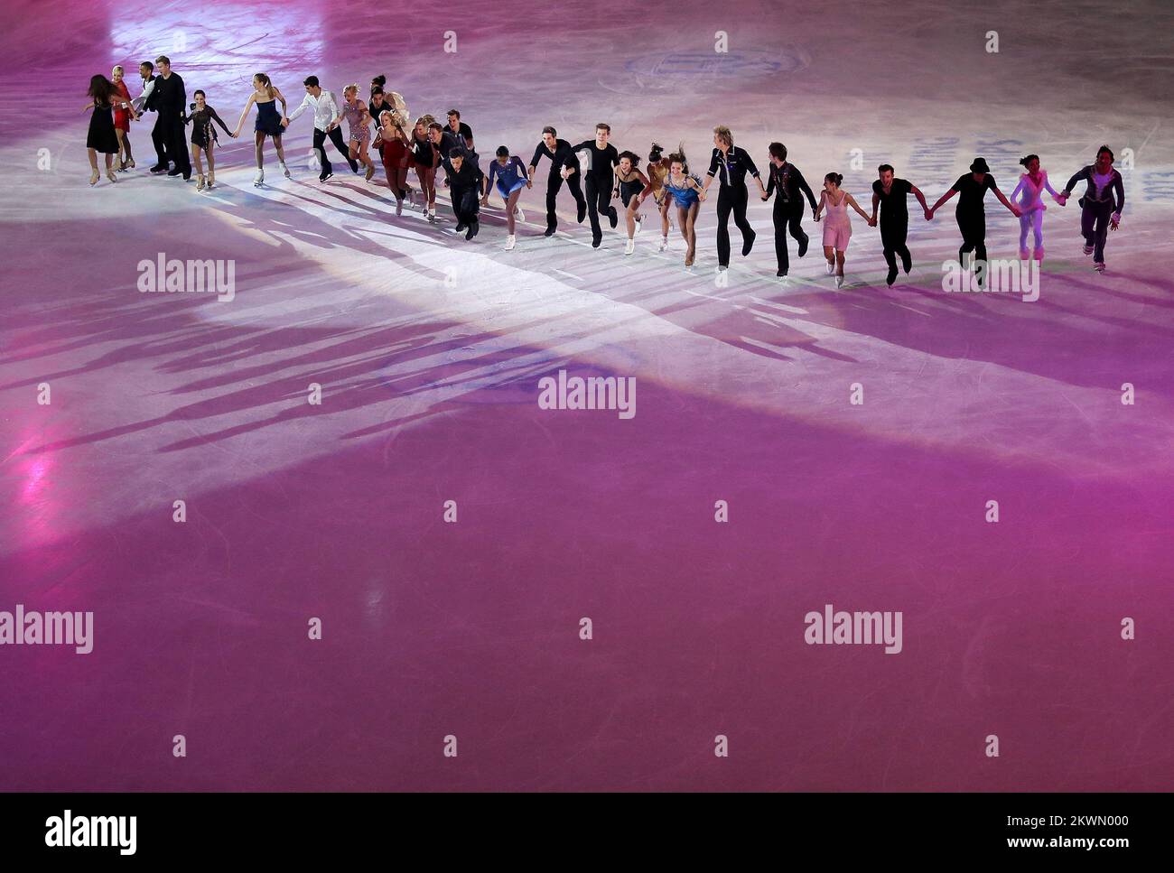 27.01.2013., Dom Sportova, Zagabria - European Figure Skating Championships Zagreb 2013.Gala sera, spettacolo dei vincitori. Foto: Igor Kralj/PIXSELL Foto Stock 27.01.2013., Dom Sportova, Zagabria - European Figure Skating Championships Zagreb 2013.Gala sera, spettacolo dei vincitori. Foto: Igor Kralj/PIXSELL Foto Stock