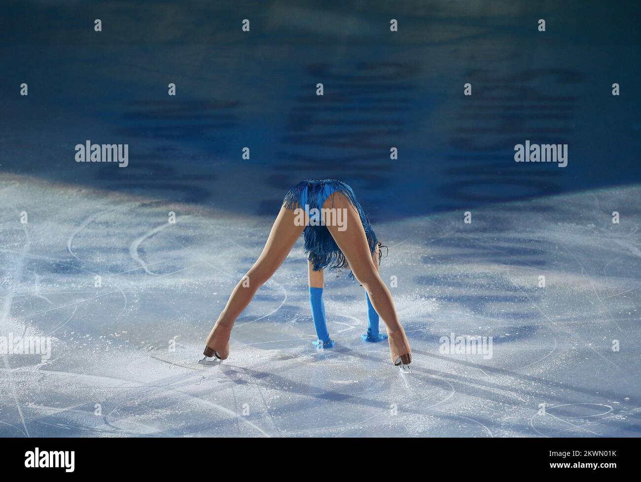 27.01.2013., Dom Sportova, Zagabria - European Figure Skating Championships Zagreb 2013.Gala sera, spettacolo dei vincitori.Adelina Sotnikova Foto: Igor Kralj/PIXSELL Foto Stock 27.01.2013., Dom Sportova, Zagabria - European Figure Skating Championships Zagreb 2013.Gala sera, spettacolo dei vincitori.Adelina Sotnikova Foto: Igor Kralj/PIXSELL Foto Stock