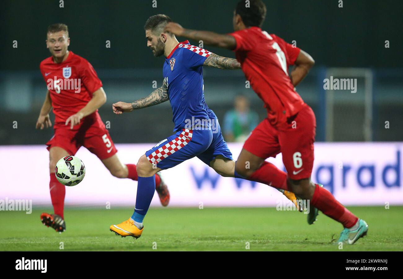 Il croato Marko Livaja segna il suo obiettivo di apertura delle squadre Foto Stock