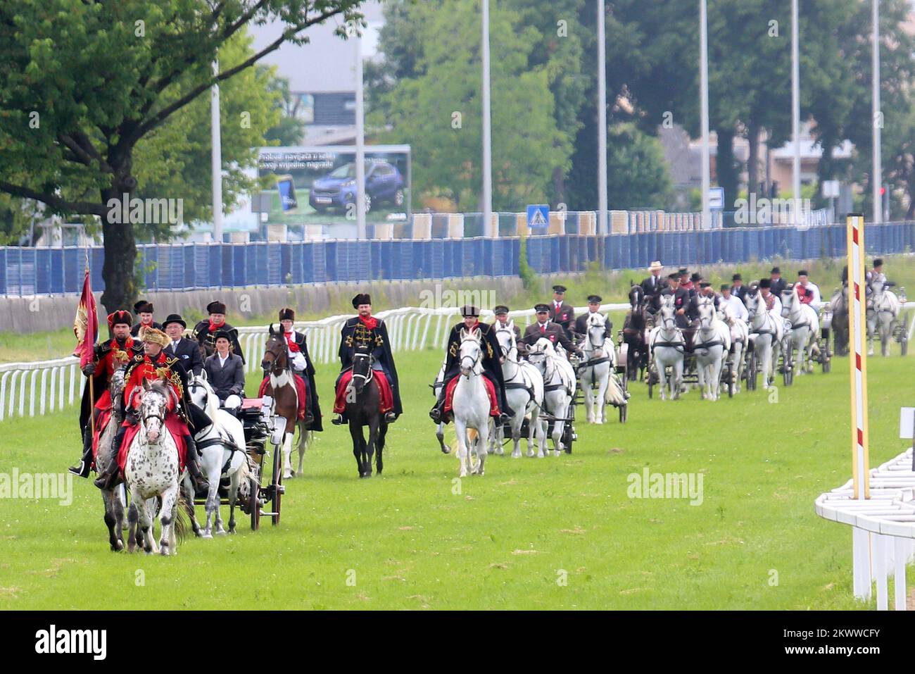 29.05.2016., Zagabria, Croazia - 1st la parata equestre per le strade di Zagabria è stata organizzata in onore di tutti i soldati di Zagabria che hanno partecipato alla guerra interna e per il compleanno di Zagabria. Foto Stock