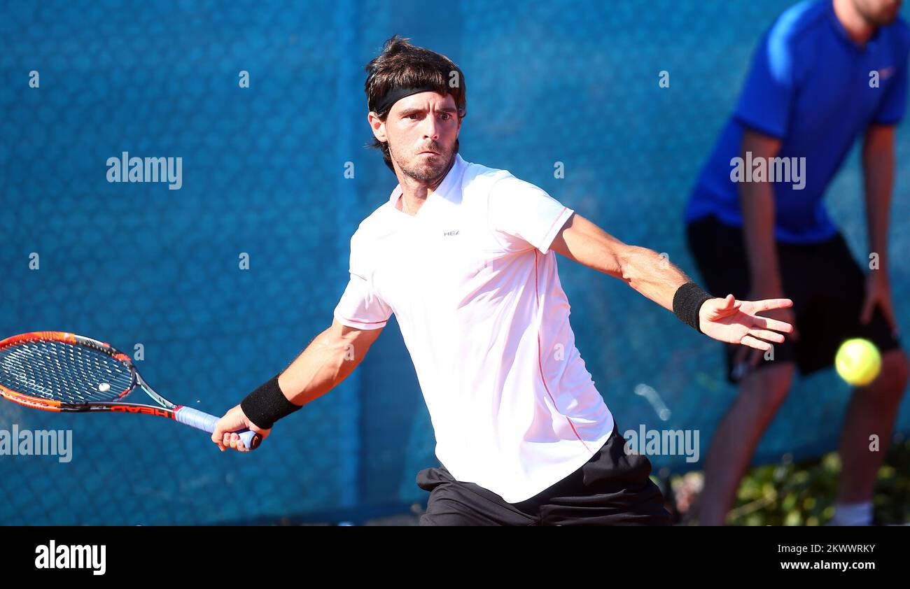 19.07.2016., Umag, Croazia- 27. KONZUM Croazia Open Umag, 1st° turno, Gastao Elias (por) - Guillermo Garcia Lopez (ESP). Foto Stock