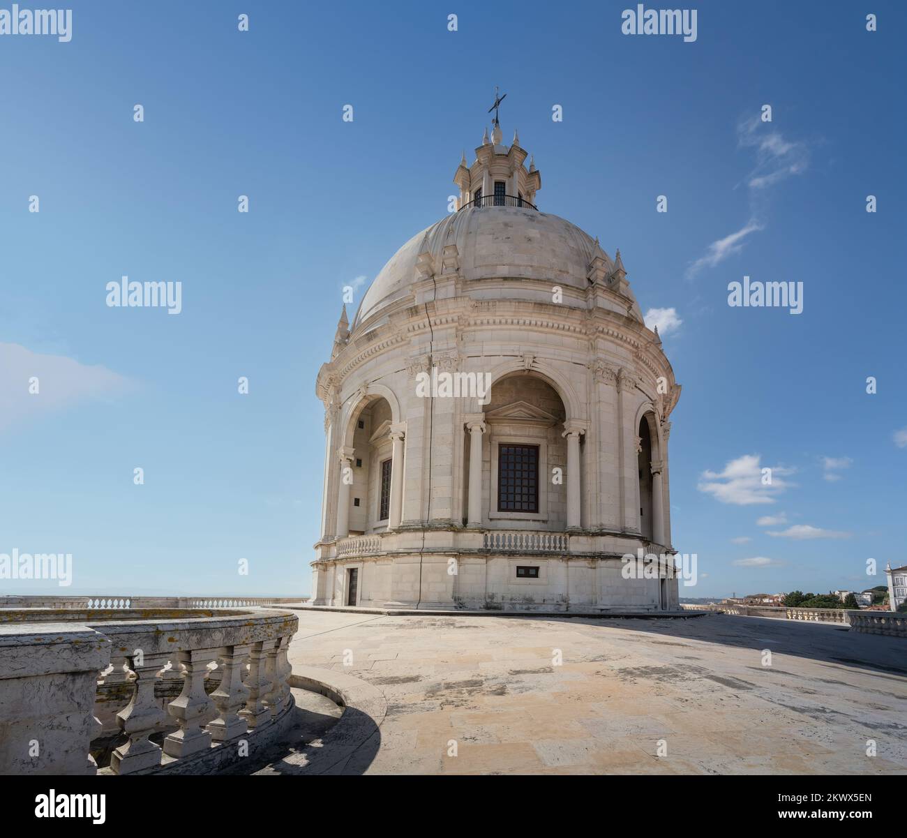 Duomo e Terrazza del Pantheon Nazionale - Lisbona, Portogallo Foto Stock