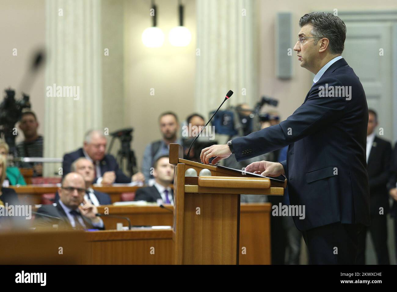 Plenkovic ha presentato il programma del governo e dei suoi membri alla prima sessione della 9th Assemblea del Parlamento croato. Foto: Patrik Macek/PIXSELL Foto Stock