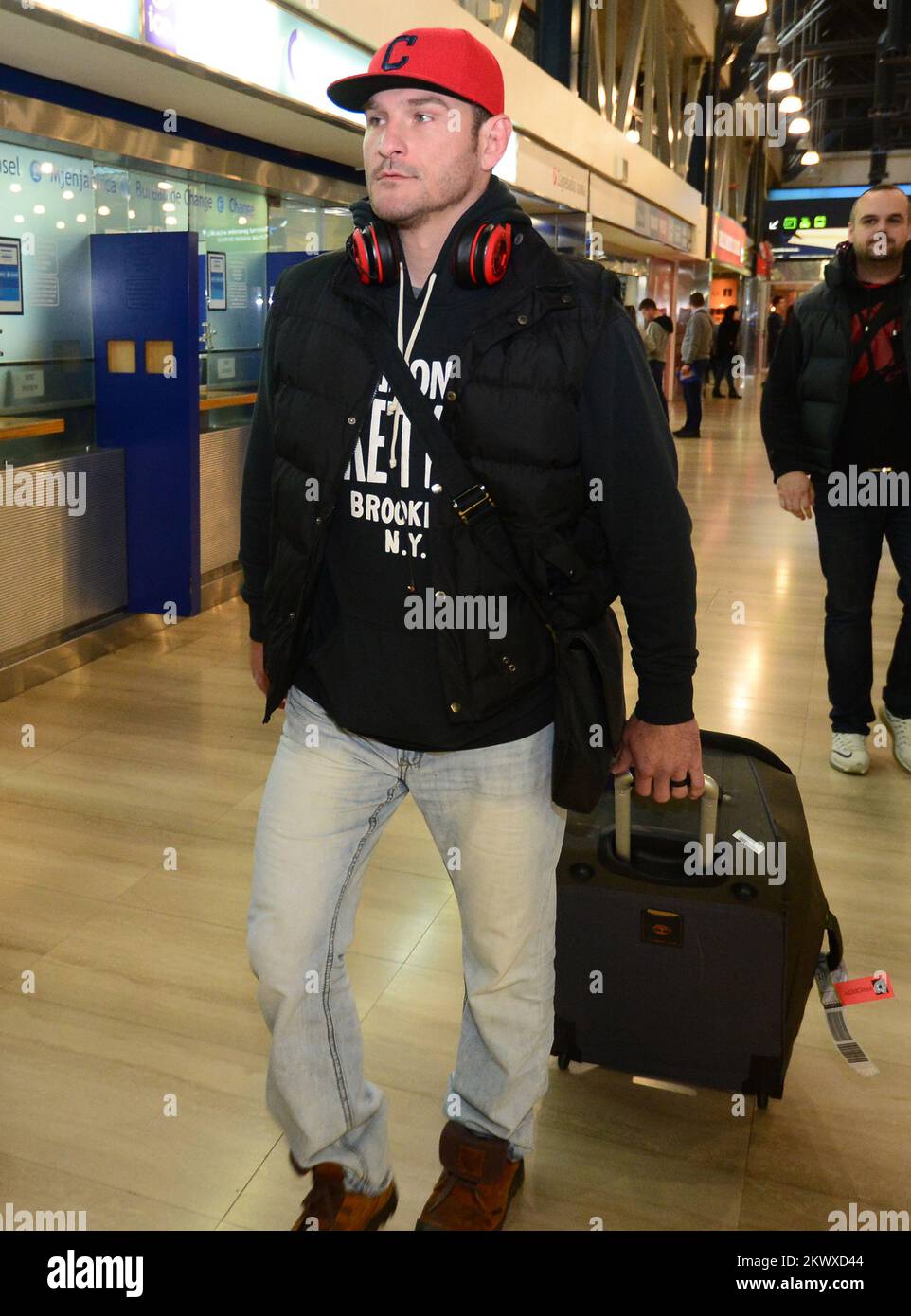 02.11.2016., Zagabria, Croazia - campione di pesi massimi dell'UFC Stipe Miocic all'aeroporto di Zagabria. Foto: Marko Prpic/PIXSELL Foto Stock