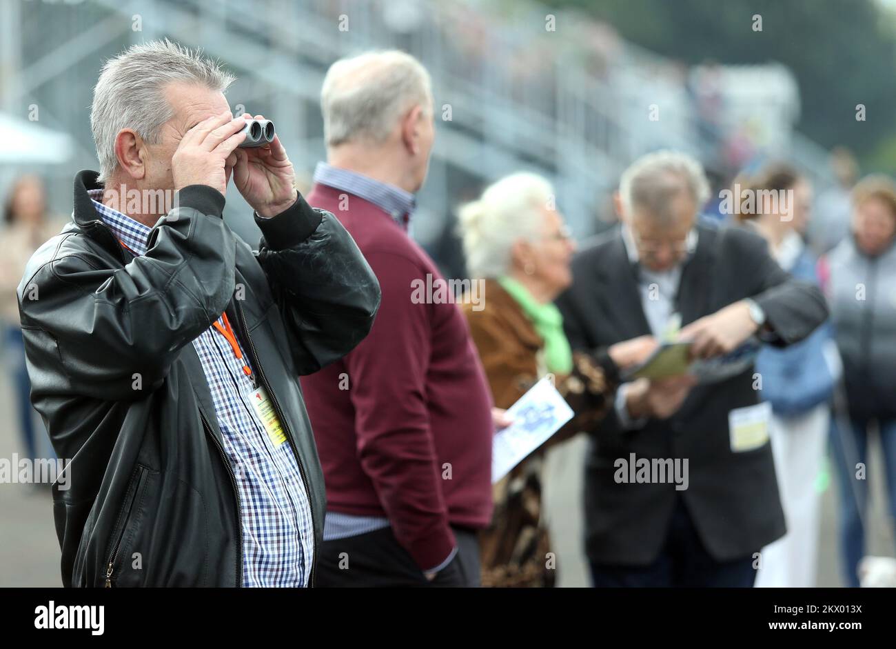 17.04.2017., Zagabria, Croazia - Gallop di Pasqua all'Ippodromo di Zagabria. Foto: Sanjin Strukic/PIXSELL Foto Stock