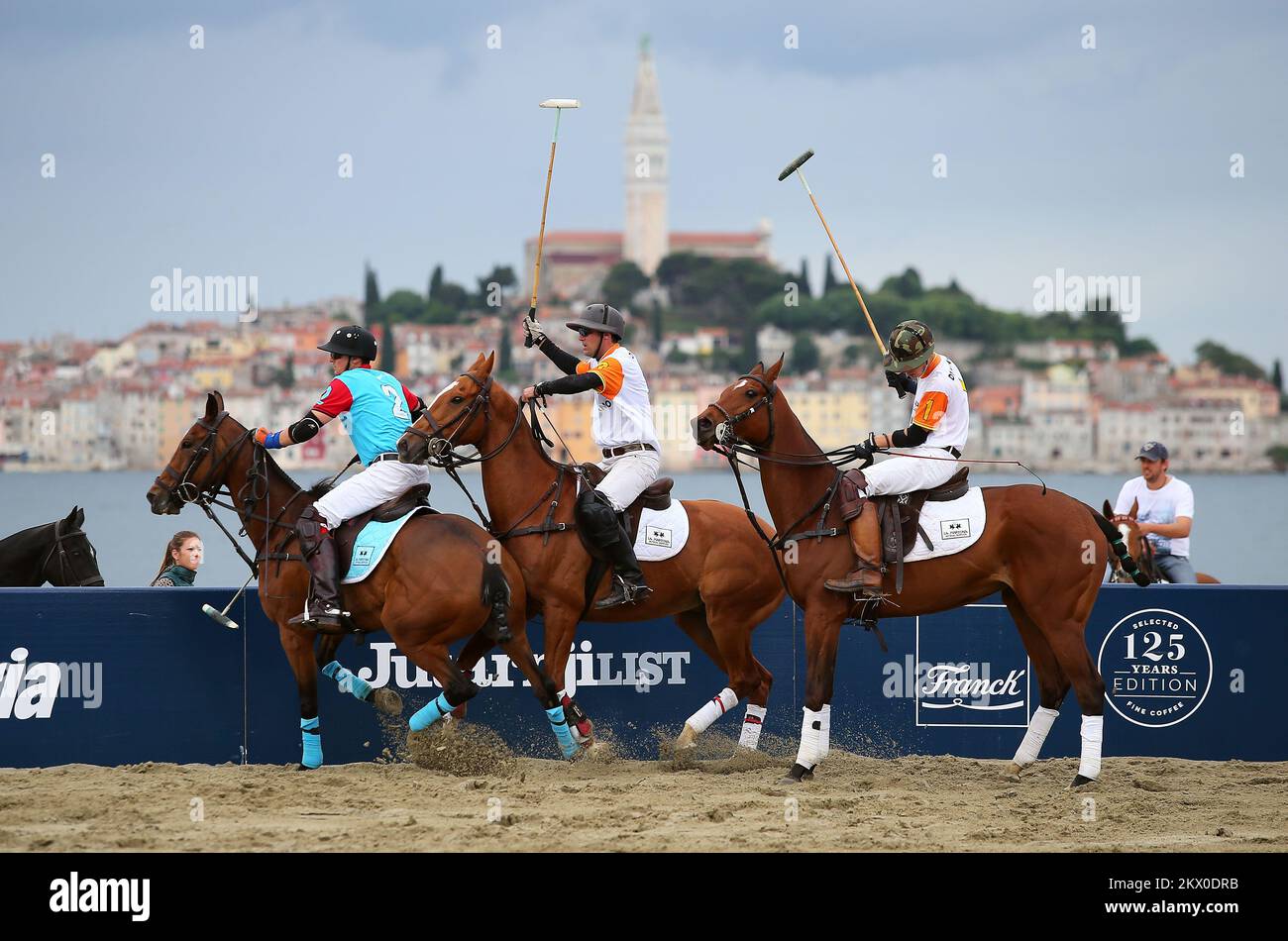 20.05.2017., Croazia, Rovigno - 2. Coppa di polo sulla spiaggia di Rovigno. La partita tra le squadre D1 milanesi e il Team Miller. Foto: Jurica Galoic/PIXSELL Foto Stock