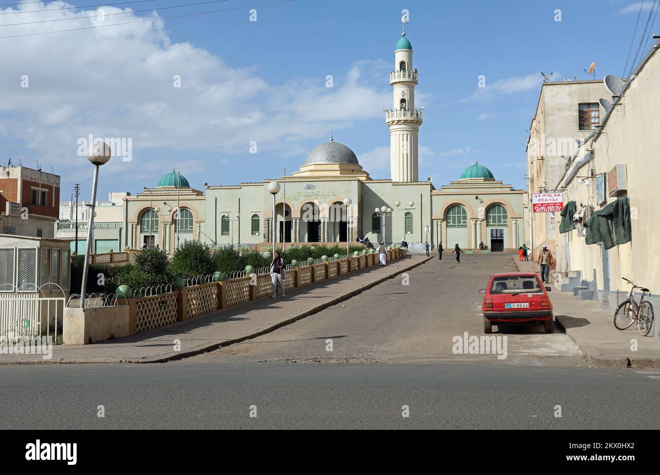 Grande moschea di Asmara progettata da Guido ferrazza e costruita dagli italiani nel 1930s Foto Stock