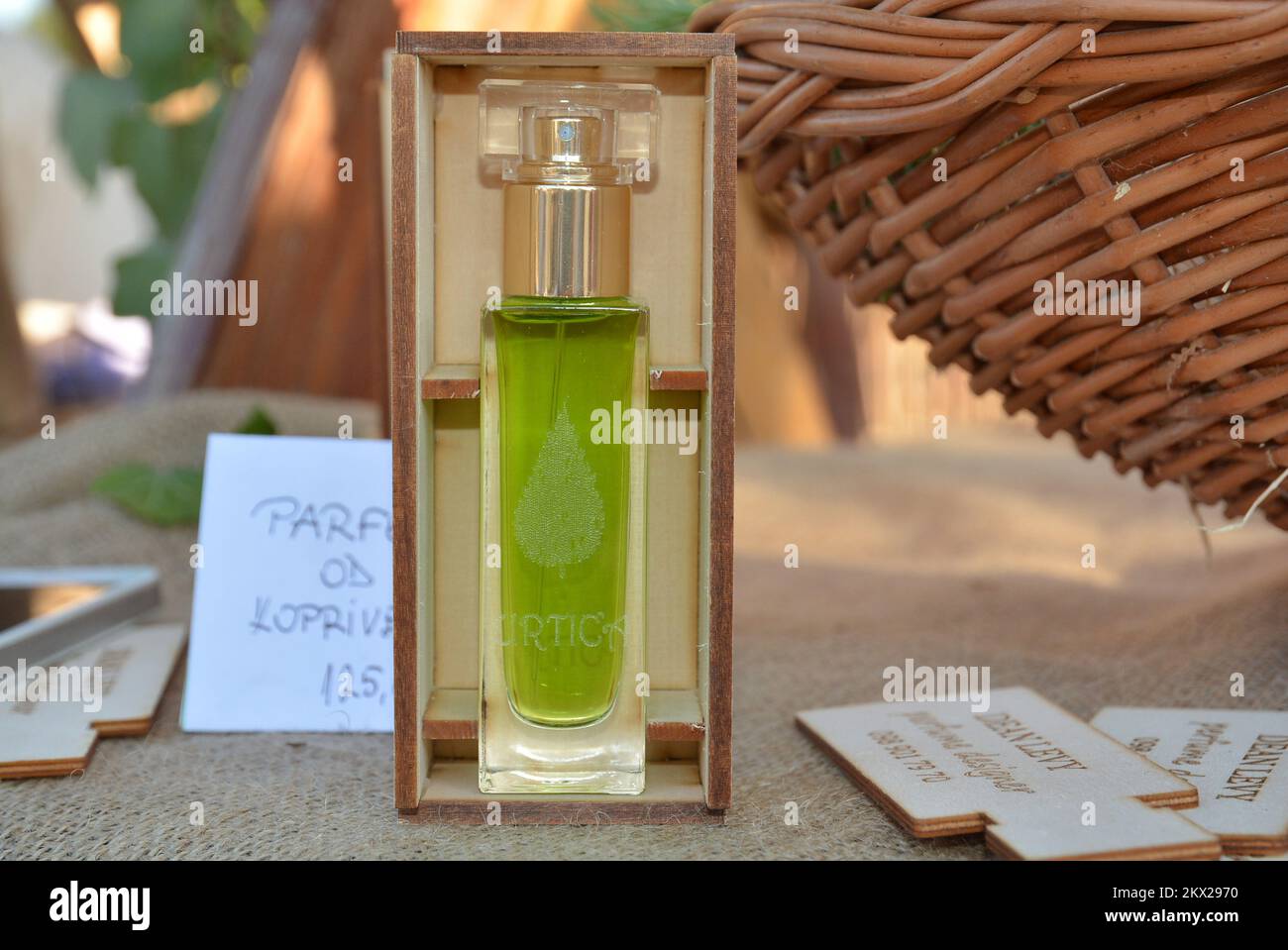 25.08.2017., Koprivnica, Croazia - Renaissance Festival è un evento turistico-storico ed educativo, il più grande spettacolo di 'immagini viventi' del passato in questa parte d'Europa, e ha la sua base in fatti storici.la maggior parte del contenuto è legato al 15th ° secolo, E soprattutto con il 16th ° secolo, quando il Rinascimento si è verificato fortificazioni. Il festival del Rinascimento riunisce oltre 700 partecipanti originali in costume provenienti da casa e dall'estero (Slovenia, Italia, Ungheria, Slovacchia, Repubblica Ceca). Enorme area delle mura della città coperta da tende medievali, campi, torri d'assedio e imponente sce Foto Stock