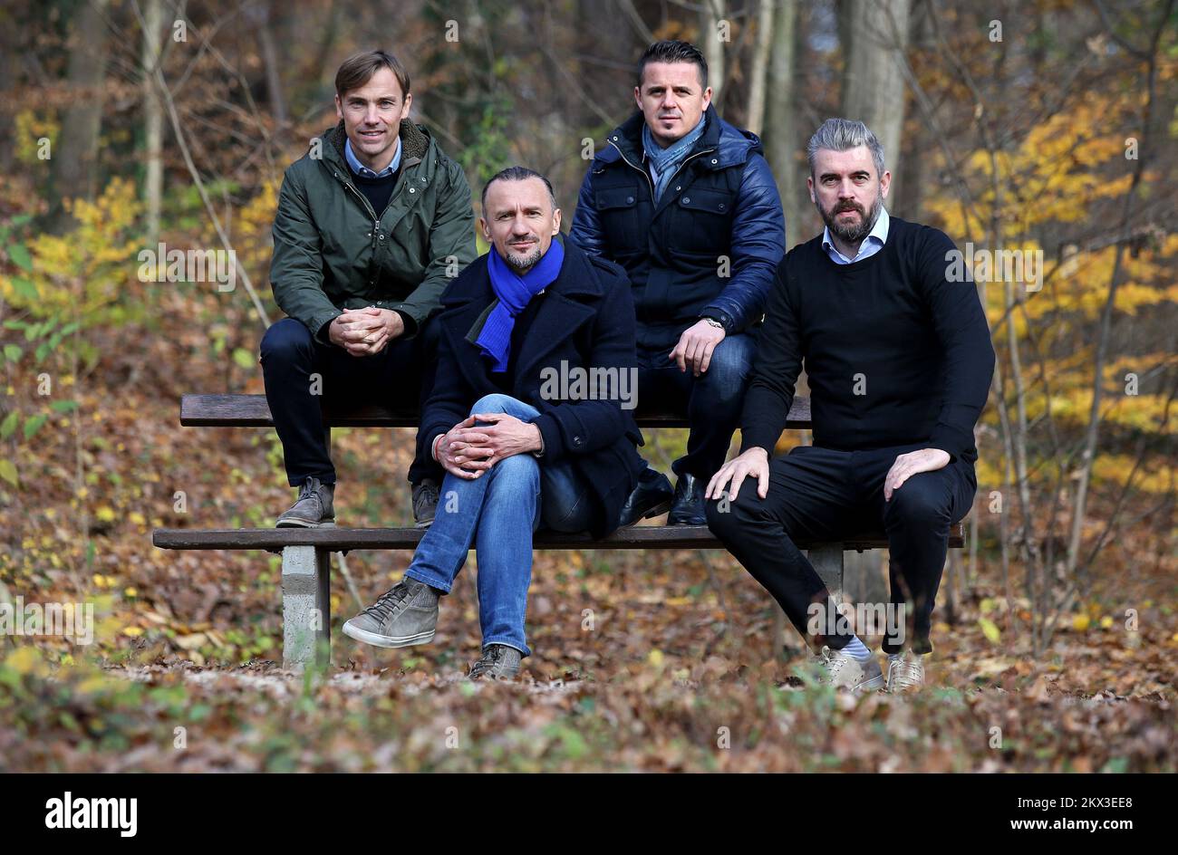 20.11.2017., Zagreb, Croazia - ex calciatori professionisti croati Goran Vlaovic, Mario Stanic, Stipe Pletikosa, Dario Simic nel parco Maksimir. Gli ex giocatori di calcio sono la prossima generazione che gareggerà per la leadership della federazione croata di calcio thet è curatamente guidato da Davor Suker. Foto: Igor Kralj/PIXSELL Foto Stock 20.11.2017., Zagreb, Croazia - ex calciatori professionisti croati Goran Vlaovic, Mario Stanic, Stipe Pletikosa, Dario Simic nel parco Maksimir. Gli ex giocatori di calcio sono la prossima generazione che gareggerà per la leadership della federazione croata di calcio thet è curatamente guidato da Davor Suker. Foto: Igor Kralj/PIXSELL Foto Stock