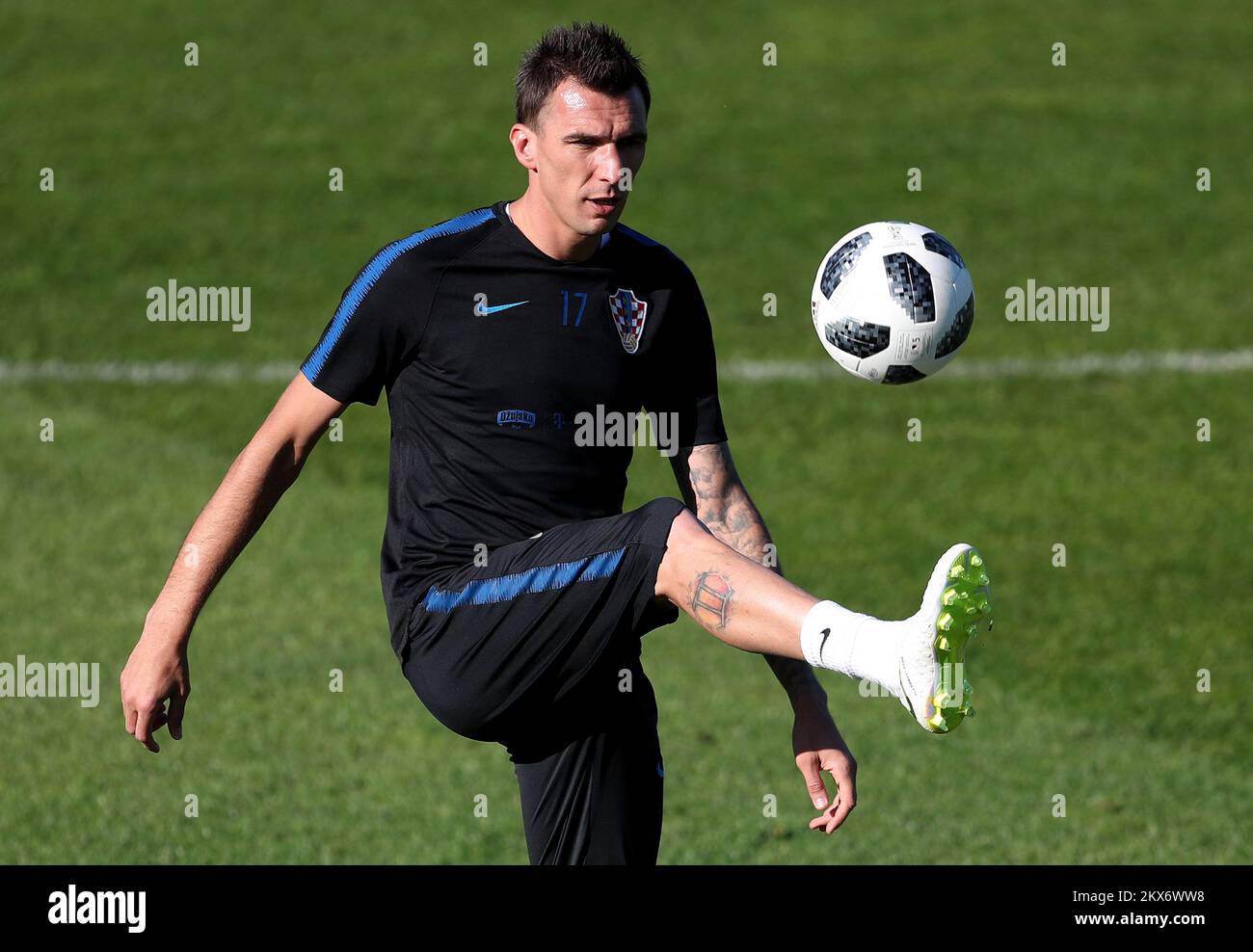 28.06.2018., Roscino, Russia - Coppa del mondo 2018. Allenamento della nazionale croata allo stadio Arena Roscino. Mario Mandzukic. Foto: Igor Kralj/PIXSELL Foto Stock