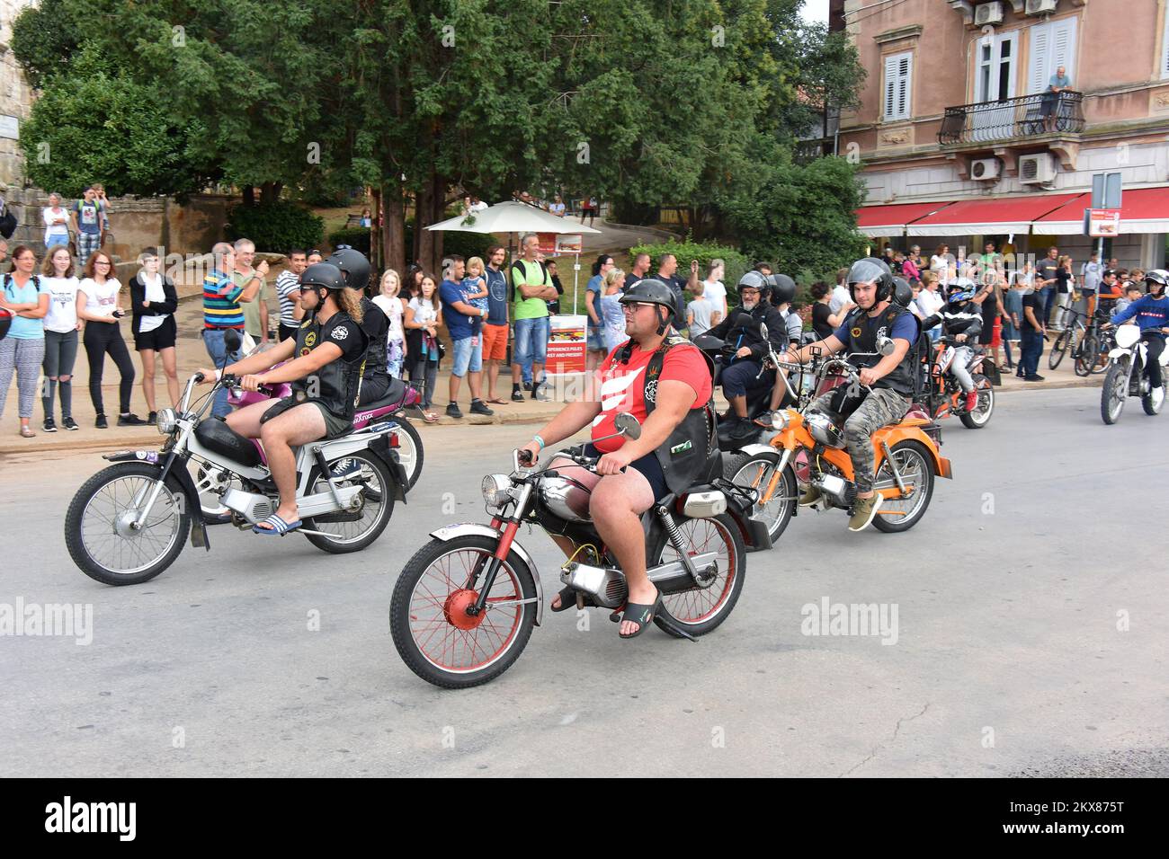 01.09.2018.,Pula - negli ultimi ventiquattro anni a Pola, la Croatia Bike Week è organizzata dal club Twin Horn MC di Pola. Nell'ambito dell'attività, l'organizzazione di oggi della moto tradizionale defiles le strade di Pola Foto:Dusko Marusic/Pixsell Foto Stock