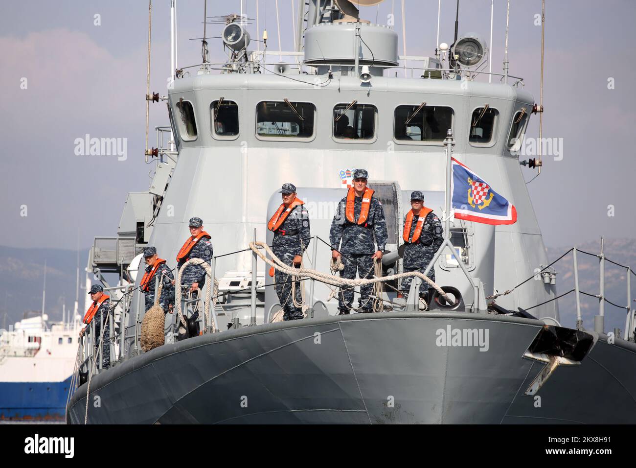 24.09.2018.Split - il lanciarazzi di Vukovar ritornò alla caserma Lora, dal Guardiano militare della NATO. Il lanciarazzi di Vukovar è la prima nave croata che abbia mai partecipato ad un'operazione militare della NATO. Foto: Miranda Cikotic/PIXSELL Foto Stock