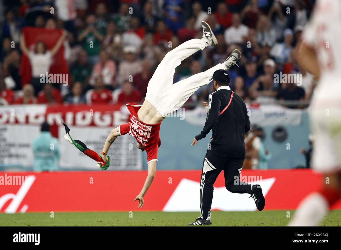 Doha, Qatar. 30th Nov 2022. DOHA - sostenitore sul campo durante la Coppa del mondo FIFA Qatar 2022 gruppo D incontro tra Tunisia e Francia al Education City Stadium il 30 novembre 2022 a Doha, Qatar. AP | Dutch Height | MAURICE OF STONE Credit: ANP/Alamy Live News Credit: ANP/Alamy Live News Foto Stock