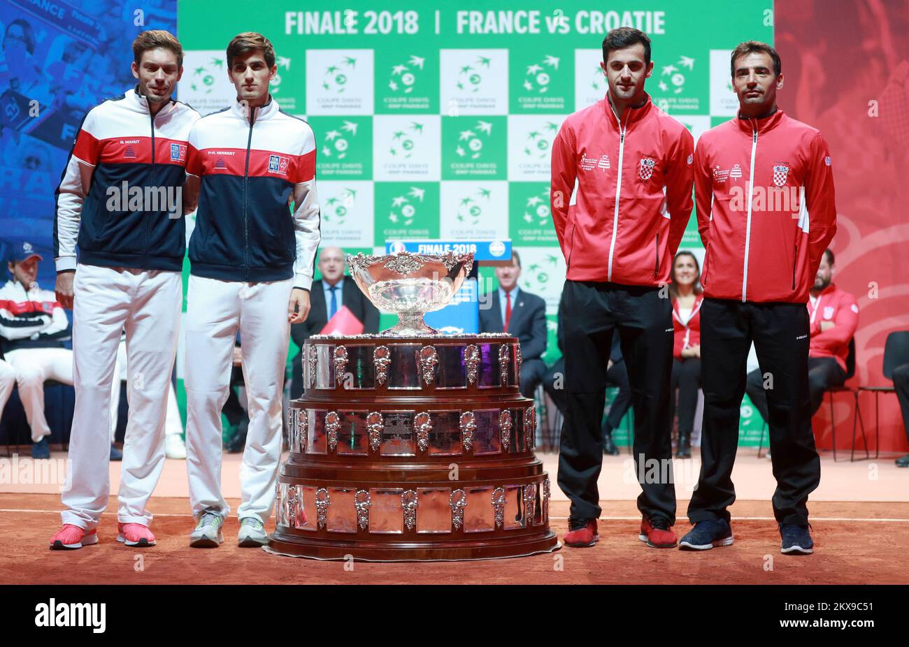 22.11.2018.,Stadio Pierre-Mauroy, Francia, Lille - Tabellone doppio maschile per la finale della Coppa Davis Francia - Croazia . Nicolas Mahut, Pierre-Hugues Herbert, Mate Pavic, Ivan Dodig. Foto: Sanjin Strukic/PIXSELL Foto Stock