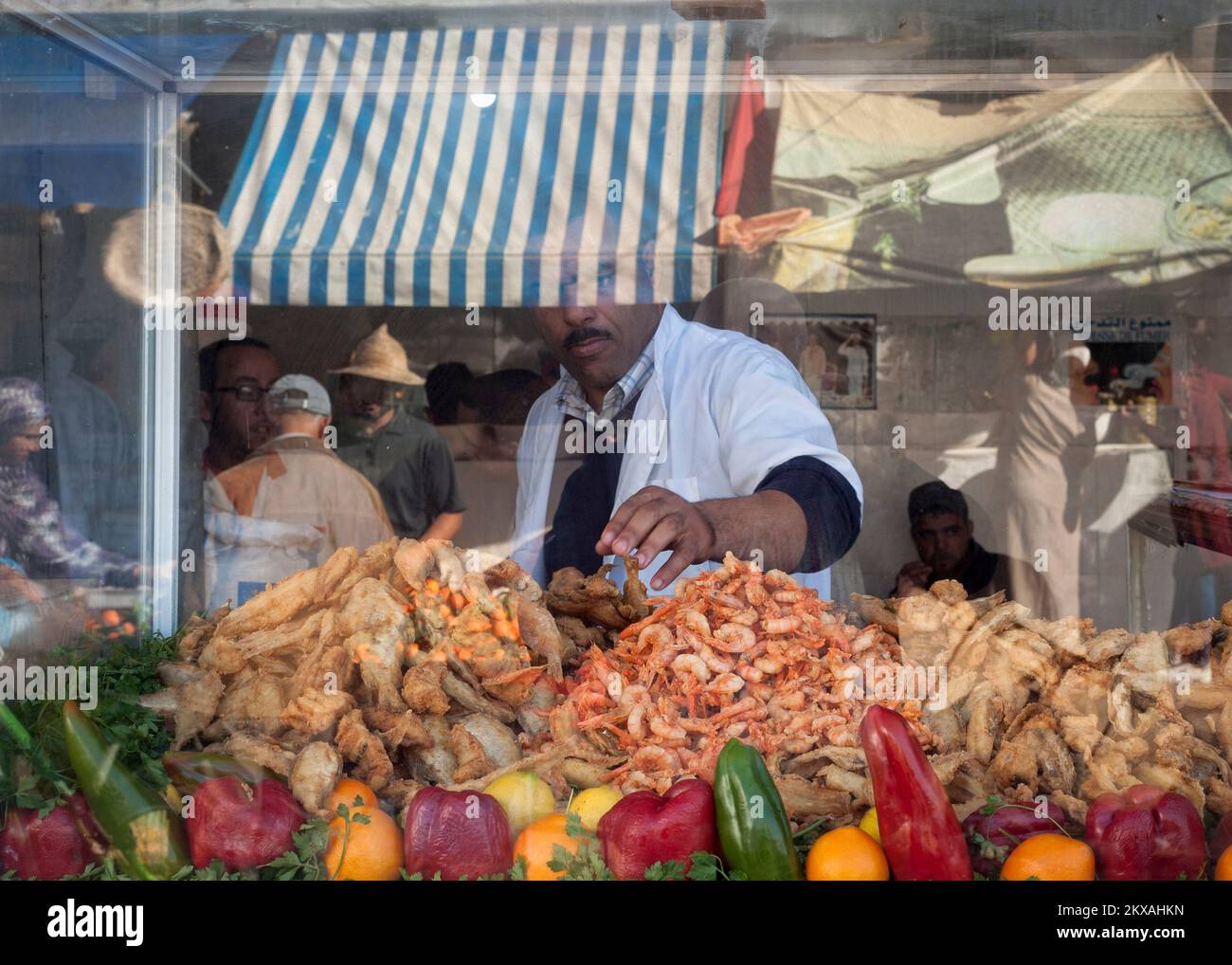 Street Food Vendor - Essaouira, Marocco Foto Stock