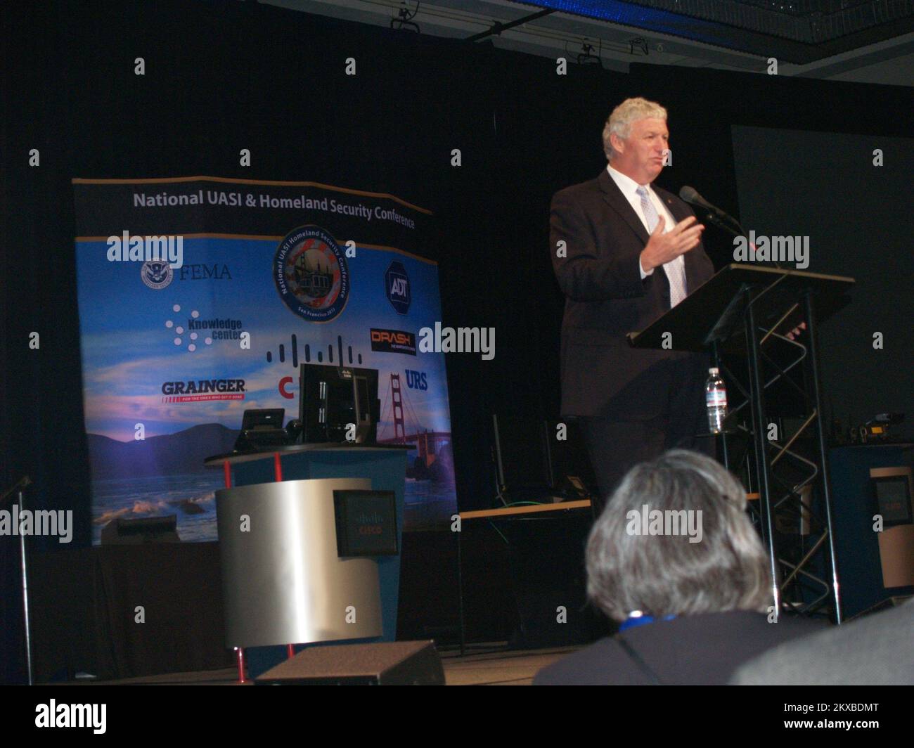 Pianificazione e sicurezza delle emergenze - San Francisco, California , 20 giugno 2011 Richard Serino, vice amministratore della FEMA, parla alla 5th° Conferenza annuale sulla sicurezza delle aree urbane nazionali per la sicurezza interna a San Francisco. Foto: Veronica Verde/FEMA.. Fotografie relative a disastri e programmi, attività e funzionari di gestione delle emergenze Foto Stock