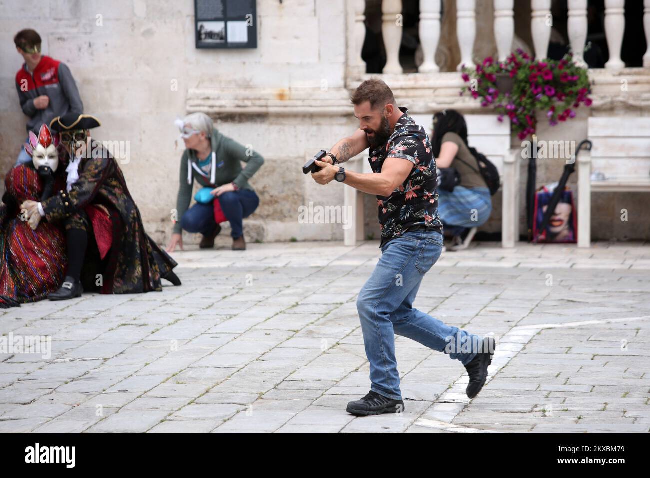 27.05.2019., Trogir, Croazia - ripresa della scena della serie USA-britannica Strike Back nel centro della città. Foto: Miranda Cikotic/PIXSELL Foto Stock