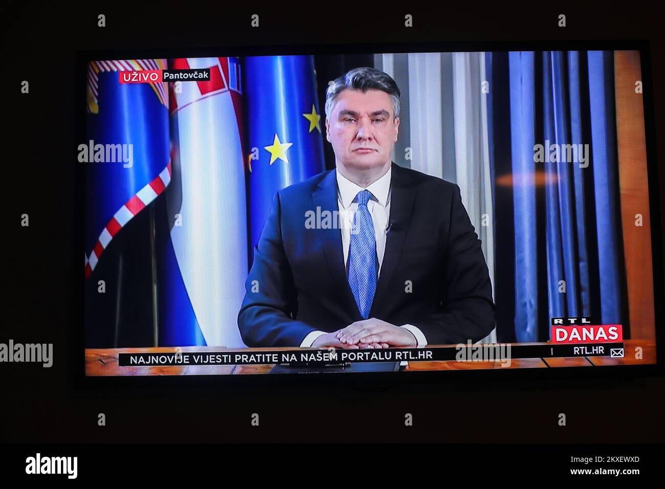 18.03.2020., Croazia, Zagabria - il Presidente della Repubblica di Croazia Zoran Milanovic si è rivolto al pubblico croato attraverso la televisione. Il presidente ha parlato in occasione della situazione in Croazia a causa della pandemia di coronavirus e delle misure adottate dal governo e dalle istituzioni pubbliche per proteggere i cittadini croati. Foto: Slavko Midzor/PIXSELL Foto Stock